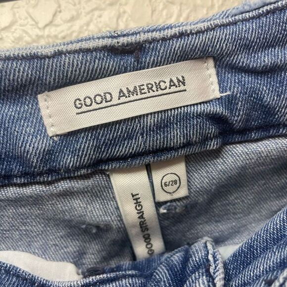 Good American Good Straight Cropped Raw Hem Light Wash Jeans Size 6/28 - Picture 6 of 12
